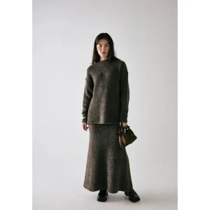 Filine knit skirt