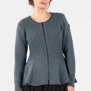Kofta med dragkedja, stickad av recycled denim