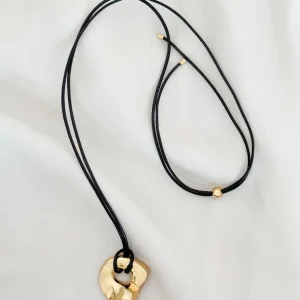 Ada Pendant Necklace